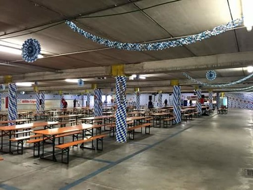 Cairo Montenotte, iniziata la prima edizione dell'Oktoberfest primaverile: insorge il problema igiene Cairo Montenotte, iniziata la prima edizione dell'Oktoberfest primaverile: insorge il problema igiene