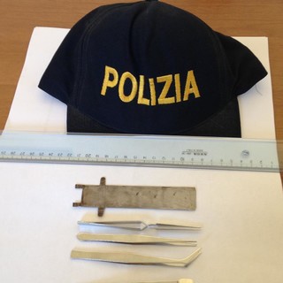 Arrestati a Savona specialisti delle rapine ai bancomat