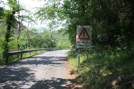 Sosta selvaggia e sicurezza sulla Sp27-bis, il Comune di Orco Feglino chiede supporto alla Provincia Sosta selvaggia e sicurezza sulla Sp27-bis, il Comune di Orco Feglino chiede supporto alla Provincia