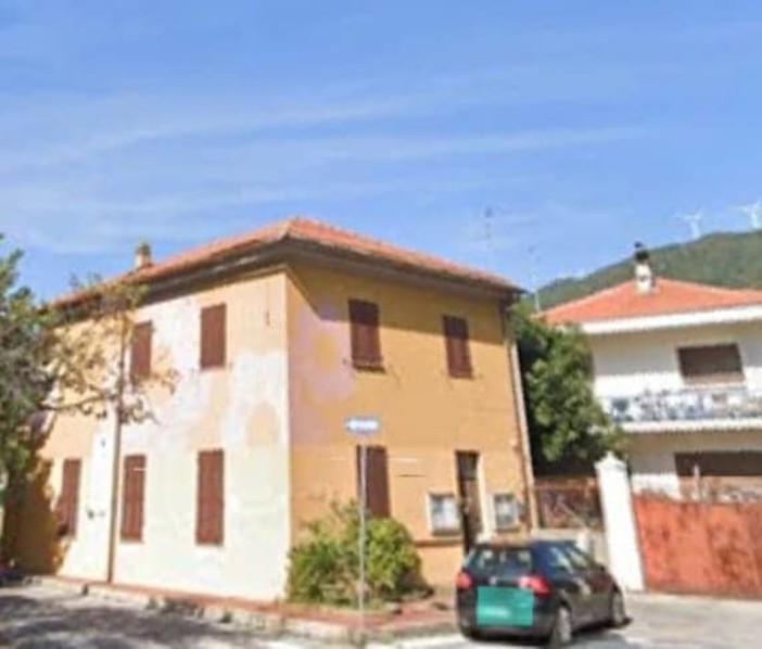 Ristrutturazione ed efficientamento ex scuola della Valle di Vado: progetto da 500mila euro Ristrutturazione ed efficientamento ex scuola della Valle di Vado: progetto da 500mila euro