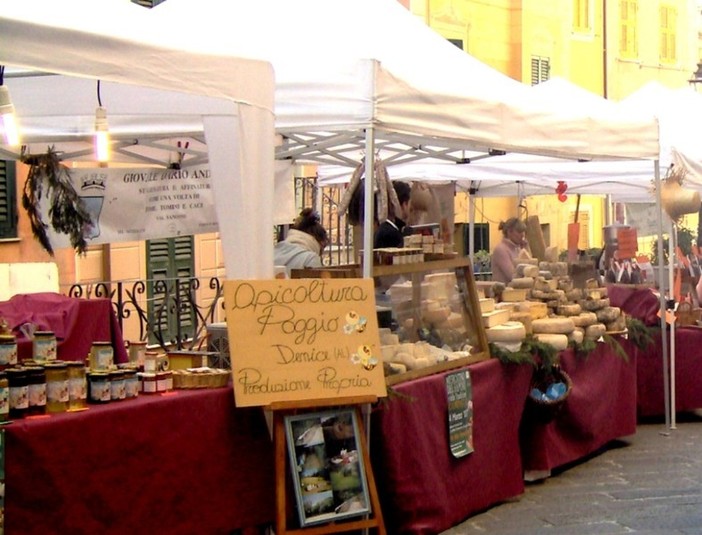 A Savona ritorna la rassegna "Paesi e Sapori" A Savona ritorna la rassegna "Paesi e Sapori"
