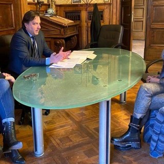 Aggressioni in Piazza del Popolo, il sindaco Russo fa il punto con il Questore: "Si aumenteranno i presidi nei punti più caldi"