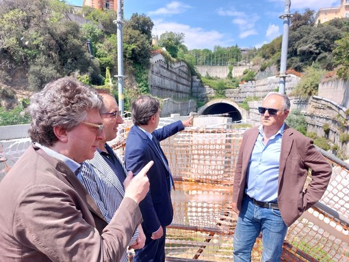 Aurelia Bis, i sindaci di Savona e Albisole e Unione Industriali chiedono maggiore attenzione ad Anas: "Necessario un dialogo" (FOTO) Aurelia Bis, i sindaci di Savona e Albisole e Unione Industriali chiedono maggiore attenzione ad Anas: "Necessario un dialogo" (FOTO)