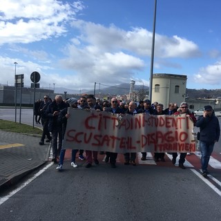 I lavoratori di Tpl Linea contro la privatizzazione: corteo per le vie di Savona (FOTO e VIDEO)