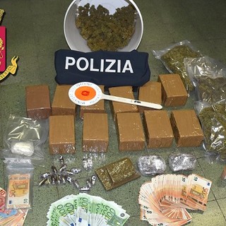 Savona, i poliziotti della Squadra Mobile sequestrano oltre 15 kg di droga: due arresti