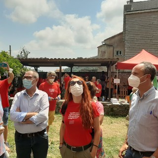 Stella, a casa Pertini si conclude il tour delle sardine. Sansa: "Per una Liguria nuova ci vuole il coraggio del Presidente"