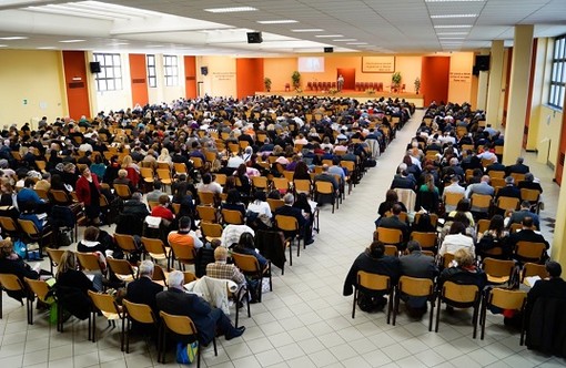 I Testimoni di Geova ricordano la morte di Gesù