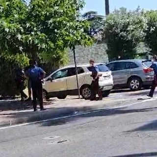 Doppia aggressione al pronto del Santa Corona con protagonisti altrettanti giovani. Un sanitario ferito Doppia aggressione al pronto del Santa Corona con protagonisti altrettanti giovani. Un sanitario ferito