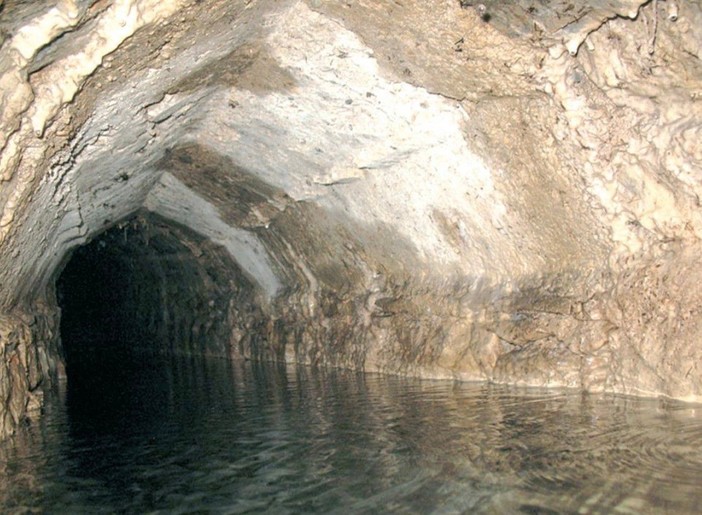 Spotorno, il sindaco Fiorini: "Complicato l'uso delle sorgenti della galleria ferroviaria per rimpinguare gli acquedotti potabili"