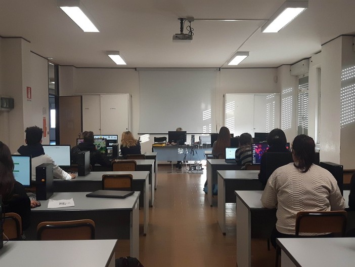 Scuola, nuovo Piano scolastico provinciale: formazione sanitaria al Boselli Alberti e  Artigianato per il Made in Italy al Patetta