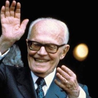 Cittadinanza onoraria alla memoria a Pertini, aderisce anche Celle: "Ci uniamo con convinzione e sentimento"