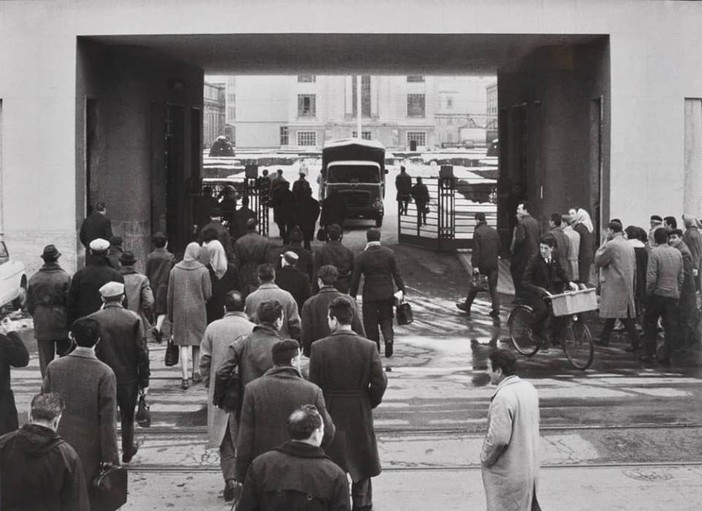 A Ferrania torna Emulsioni festival: tre giorni di fotografia analogica tra ex fabbrica, laboratori e memoria industriale A Ferrania torna Emulsioni festival: tre giorni di fotografia analogica tra ex fabbrica, laboratori e memoria industriale