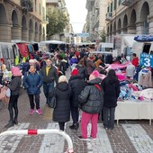 Savona, il Comune redige la graduatoria degli ambulanti spuntisti per mercato del lunedì, fiera di Santa Rita e di Natale Savona, il Comune redige la graduatoria degli ambulanti spuntisti per mercato del lunedì, fiera di Santa Rita e di Natale