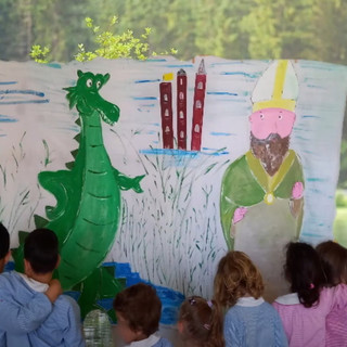 Albenga, i bambini della Scuola dell’Infanzia di San Clemente scoprono il Drago di San Verano e lo aiutano a diventare buono