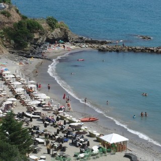 Spiagge, governo battuto. Commissione Senato proroga concessioni di 5 anni