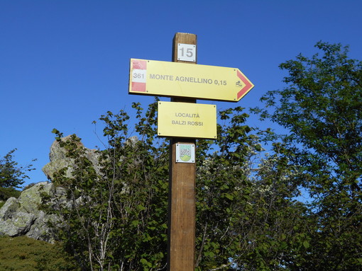 Bardineto: ultimato il "Sentiero Balcone" dei Balzi Rossi Bardineto: ultimato il "Sentiero Balcone" dei Balzi Rossi