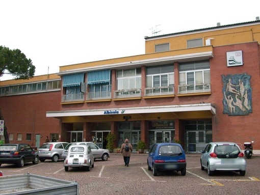 Eliminazione barriere architettoniche stazione di Albisola, proposta dal Pd una lettera da inviare alle Ferrovie Eliminazione barriere architettoniche stazione di Albisola, proposta dal Pd una lettera da inviare alle Ferrovie