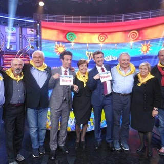 I Fieui di Caruggi portano Albenga e la fionda a Striscia la Notizia