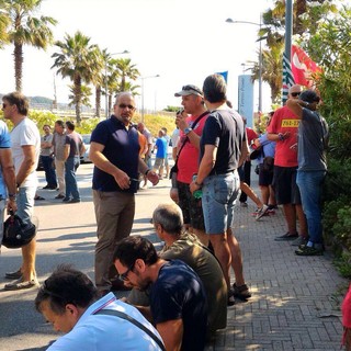 Presidio Tirreno Power, Amatiello (Cgil): "Concedere aree gratis a chi vuole fare impresa, l’azienda non speculi ancora" Presidio Tirreno Power, Amatiello (Cgil): "Concedere aree gratis a chi vuole fare impresa, l’azienda non speculi ancora"