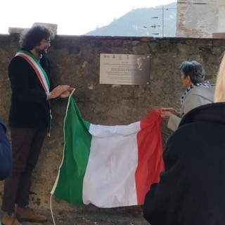 Lo scorso 5 marzo l'inaugurazione della targa in memoria di Eugenio Pertini