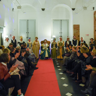 Albenga, successo di partecipazione allo spettacolo benefico "Save a Queen"