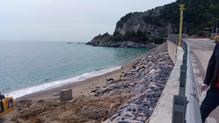Bergeggi guarda al dopo-Coronavirus: al via opere pubbliche e ripascimento spiagge Bergeggi guarda al dopo-Coronavirus: al via opere pubbliche e ripascimento spiagge