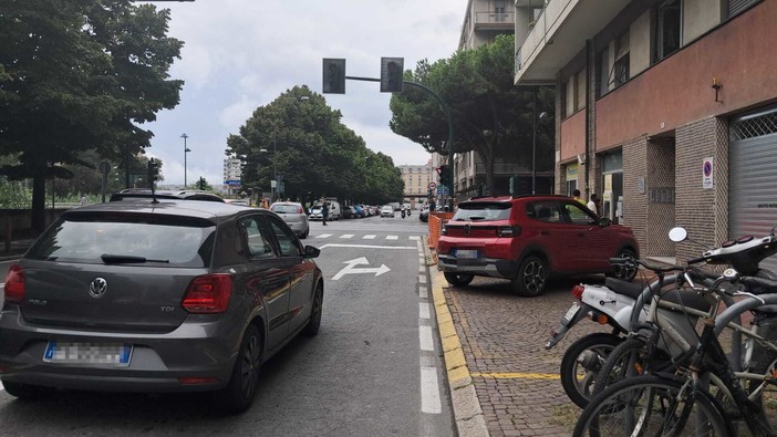 Savona, di nuovo un semaforo non funzionante in corso Tardy e Benech e Corso Viglienzoni Savona, di nuovo un semaforo non funzionante in corso Tardy e Benech e Corso Viglienzoni