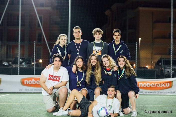 La squadra Bio Parco vince il torneo di calcio a 5 organizzato dagli scout di Albenga