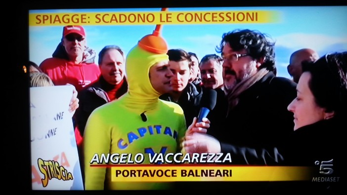 "Il 31 dicembre 30mila aziende balneari andranno a casa, senza vedere riconosciuti i loro diritti": Angelo Vaccarezza a "Striscia la notizia" "Il 31 dicembre 30mila aziende balneari andranno a casa, senza vedere riconosciuti i loro diritti": Angelo Vaccarezza a "Striscia la notizia"