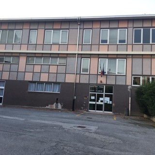 Chiusura della palestra delle scuole Callandrone, l'attacco dei Verdi a maggioranza e minoranza: "Vergognatevi"