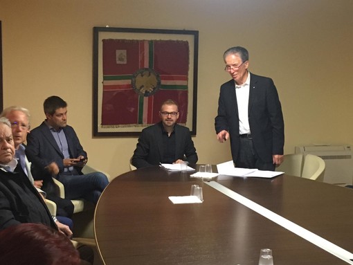Savona, il Sottosegretario del M5S Valente in visita alla Confcommercio: "Ci vuole un progetto di sviluppo economico che rilanci la città" (FOTO e VIDEO)
