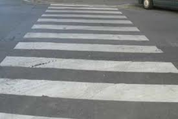 Lunedì chiuse al traffico via Concezione e via San Pietro a Finale per il rifacimento degli attraversamenti pedonali