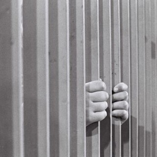 Cittadino "sovrano" denuncia Monti e affini