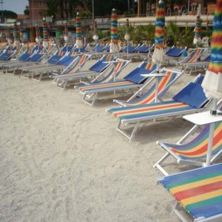 Savona: Federazione della Sinistra "i signori delle spiagge"