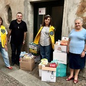Sassello, 150 chili di generi alimentari alla Caritas grazie alla raccolta solidale Sassello, 150 chili di generi alimentari alla Caritas grazie alla raccolta solidale