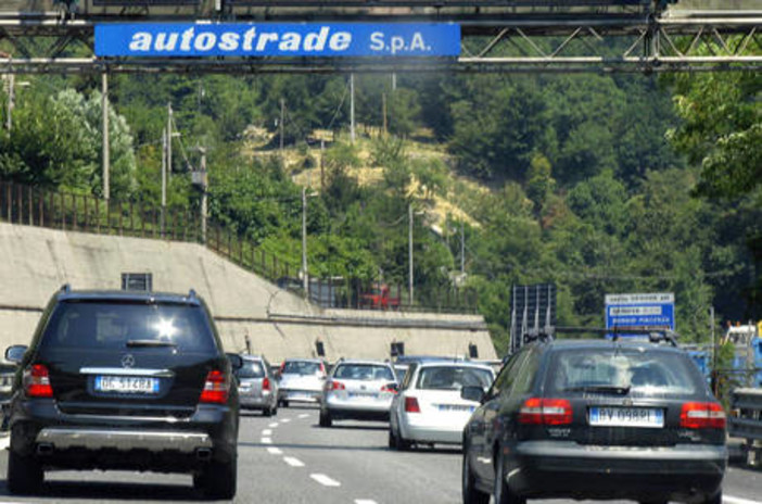Autostrade, cala il traffico su A6 e A10