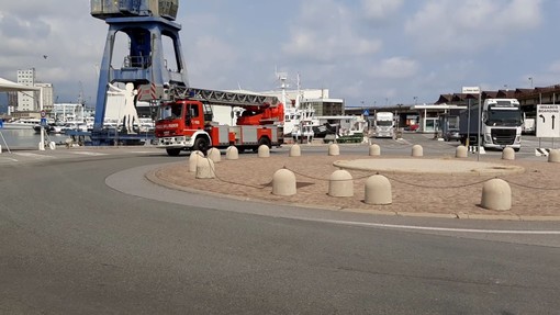Tragedia al porto di Savona, il Pd provinciale: "È necessario un drastico giro di vite sulla sicurezza sul lavoro" Tragedia al porto di Savona, il Pd provinciale: "È necessario un drastico giro di vite sulla sicurezza sul lavoro"