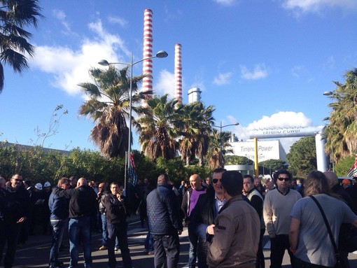 Presidio Tirreno Power, sale la rabbia dei lavoratori: sciopero il 10 maggio