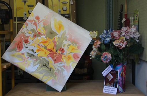 Savona, successo per la mostra "Un quartiere per un’artista" a Legino con Laura Tarabocchia