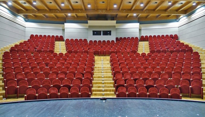 Cairo, venerdì 17 maggio al Teatro Chebello va in scena un “Antimusical” Cairo, venerdì 17 maggio al Teatro Chebello va in scena un “Antimusical”