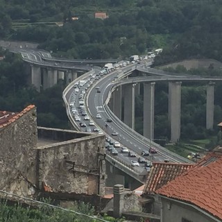 Finale Ligure Viva: "Ma dobbiamo proprio rassegnarci alle code di rientro durante il weekend?"