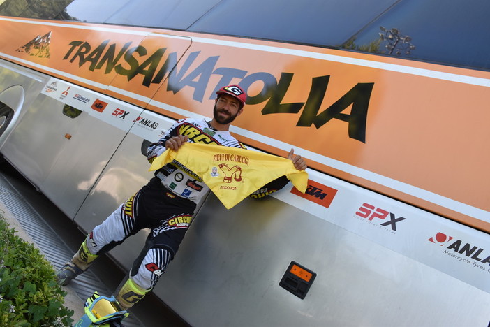 Maurizio Gerini sul podio del Transanatolia Rally, i Fieui di Caruggi: "Un grande onore per noi e per Albenga"