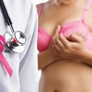 Ottobre è il mese della Campagna Nastro Rosa. Perché sconfiggere il tumore al seno a colpi di prevenzione è possibile