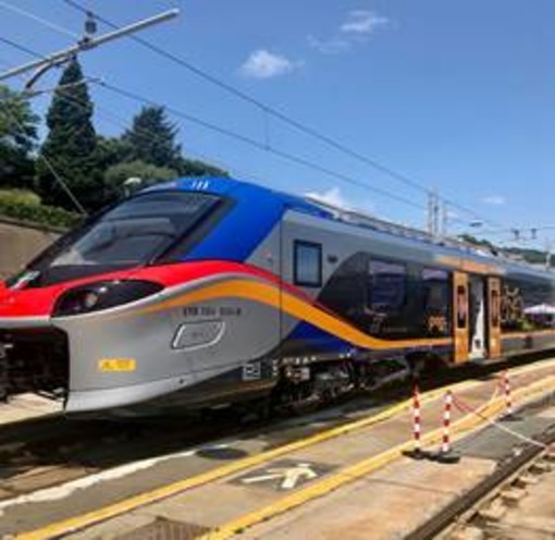 Trenitalia: s’aggiunge un nuovo treno Pop, salgono a 23 i nuovi convogli regionali in circolazione Trenitalia: s’aggiunge un nuovo treno Pop, salgono a 23 i nuovi convogli regionali in circolazione