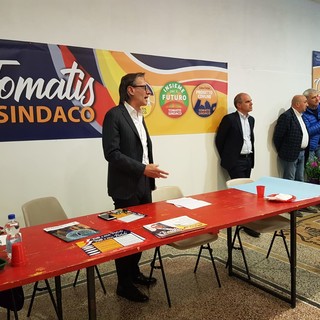 Albenga: il candidato sindaco Riccardo Tomatis inaugura il point elettorale