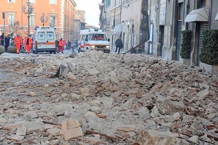 Savona: terremoto, il Pdl raccoglie fondi in centro