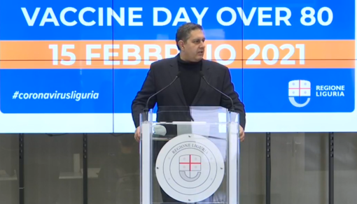 "Vaccine day Over 80", Toti: "Tutte le energie della nostra sanità ora concentrate nelle vaccinazioni" (VIDEO) "Vaccine day Over 80", Toti: "Tutte le energie della nostra sanità ora concentrate nelle vaccinazioni" (VIDEO)