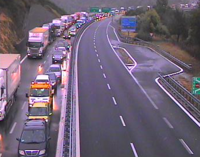 A10: traffico e code tra Pietra Ligure e Spotorno