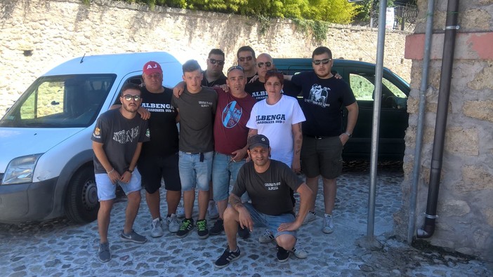 Terremoto, arrivati a destinazione i tifosi dell'Albenga Calcio: consegnati i beni di prima necessità