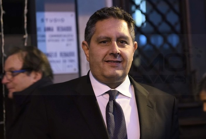 Il Governatore Toti dopo il Premier: "Non dobbiamo fermare il paese ma esca solo chi va al lavoro"